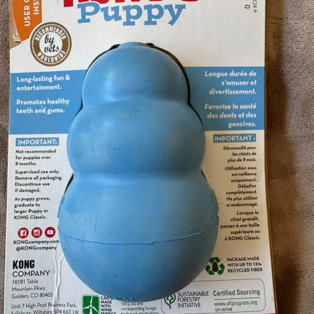 NWT Blue Medium Puppy Kong for Treats & Rubber for Teething Chew Toy Chase Fetch